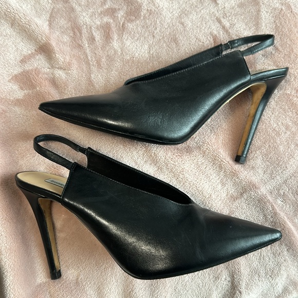 Diane Von Furstenberg Heels - Picture 4 of 7